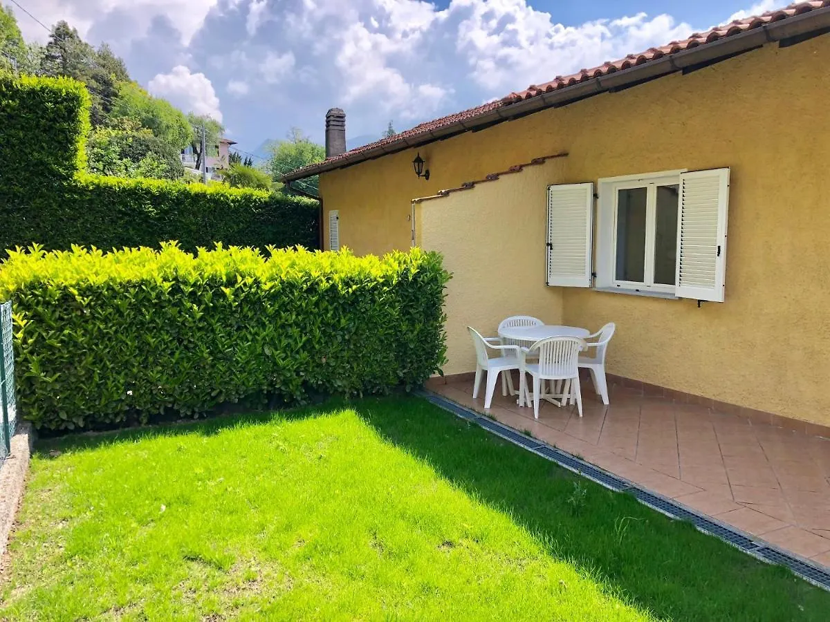 Ferienwohnung Residenza Ai Ronchi 3 4 7 8 Maccagno Italien