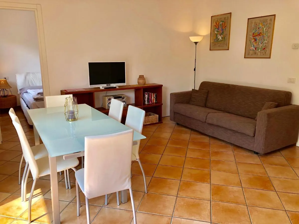 Ferienwohnung Residenza Ai Ronchi 3 4 7 8 Maccagno