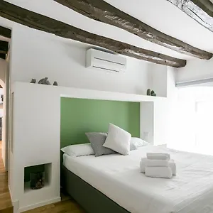 https://mortara-navigli-apartments.italymilanhotels.net