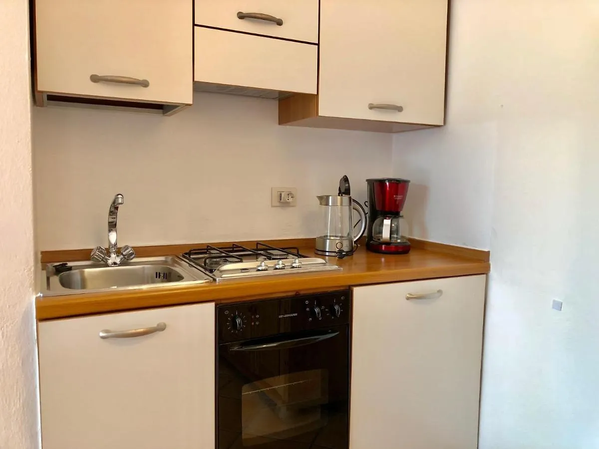 Residenza Ai Ronchi 3 4 7 8 Apartment Maccagno Italy