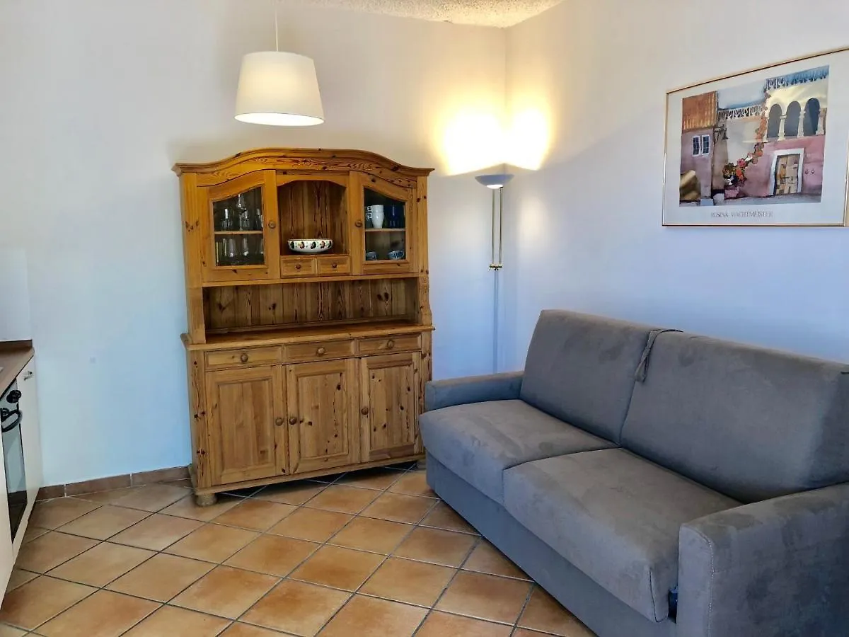 Residenza Ai Ronchi 3 4 7 8 Apartment Maccagno