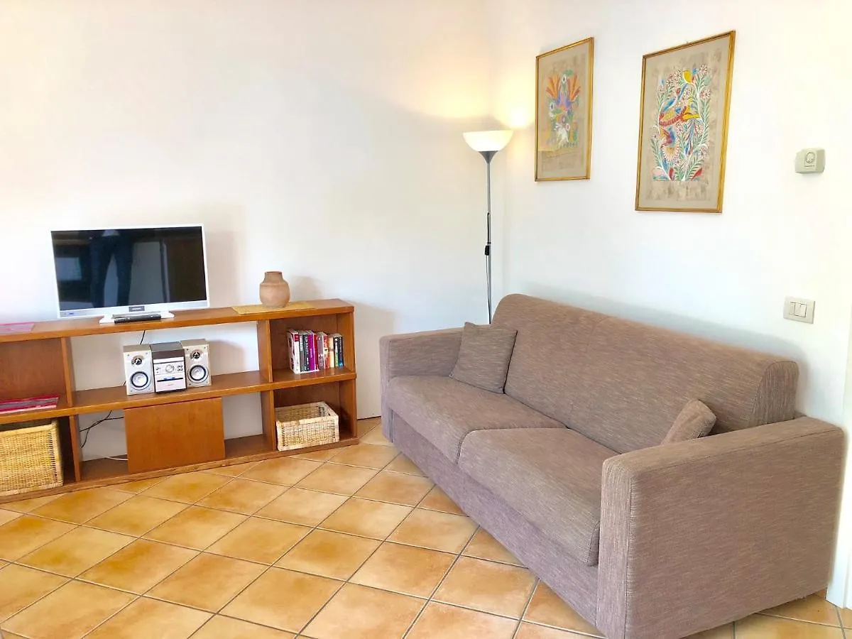 Residenza Ai Ronchi 3 4 7 8 Apartment Maccagno Italy