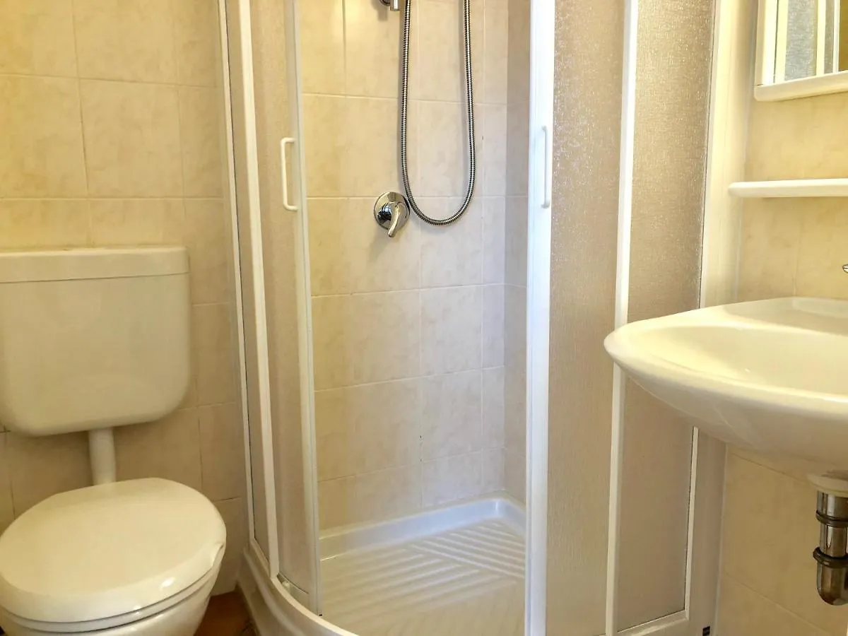 Residenza Ai Ronchi 3 4 7 8 Apartment Maccagno
